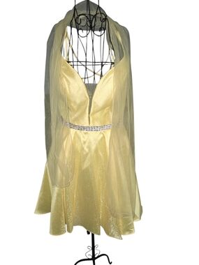 Shimmery Yellow Halter Party Dress with Rhinestone Waist